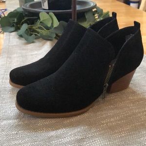 Baretraps Black Booties
